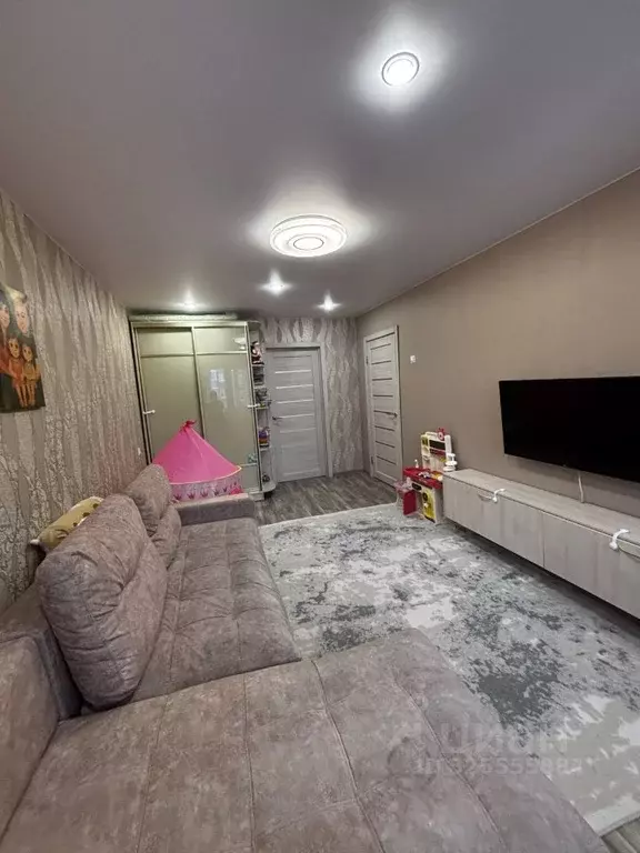 2-к кв. Челябинская область, Челябинск ул. Южный Бульвар, 43 (43.4 м) - Фото 1