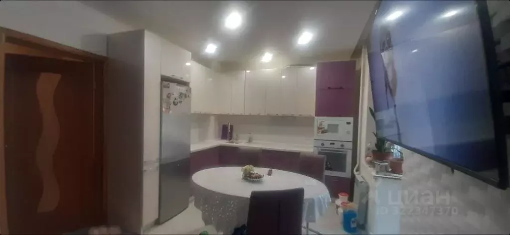 3-к кв. Белгородская область, Старый Оскол Королева мкр,  (83.0 м) - Фото 1