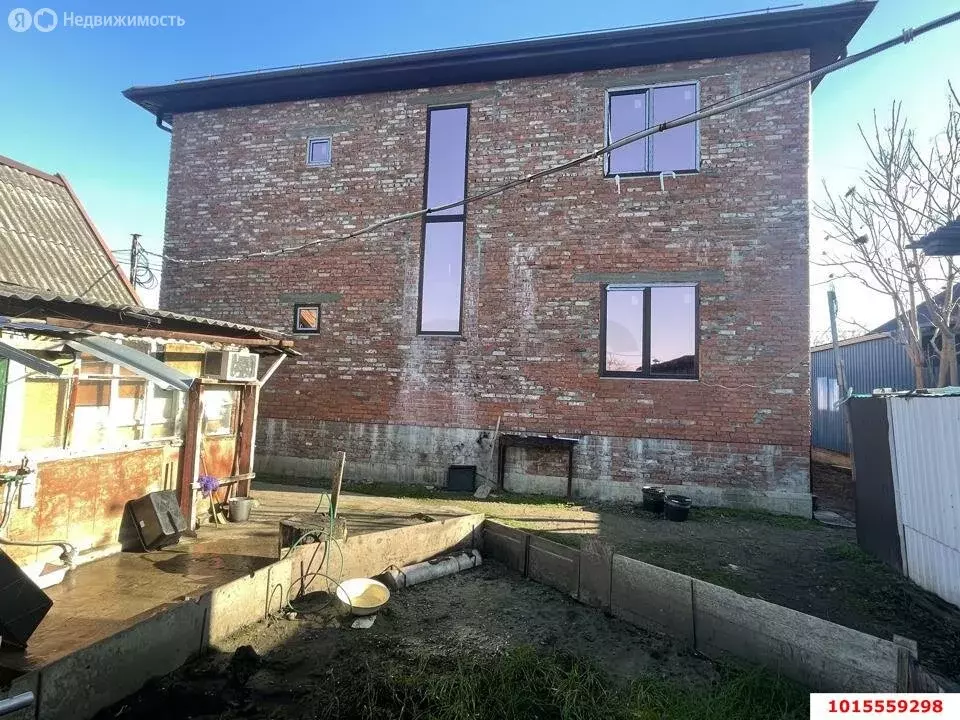 Дом в посёлок Берёзовый, Новосельская улица, 69 (280 м) - Фото 1