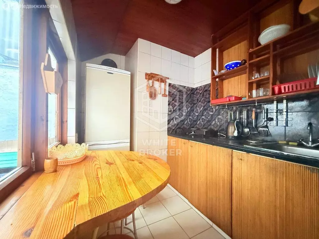 2-комнатная квартира: Алупка, улица Амет-хана Султана, 12 (41 м) - Фото 1