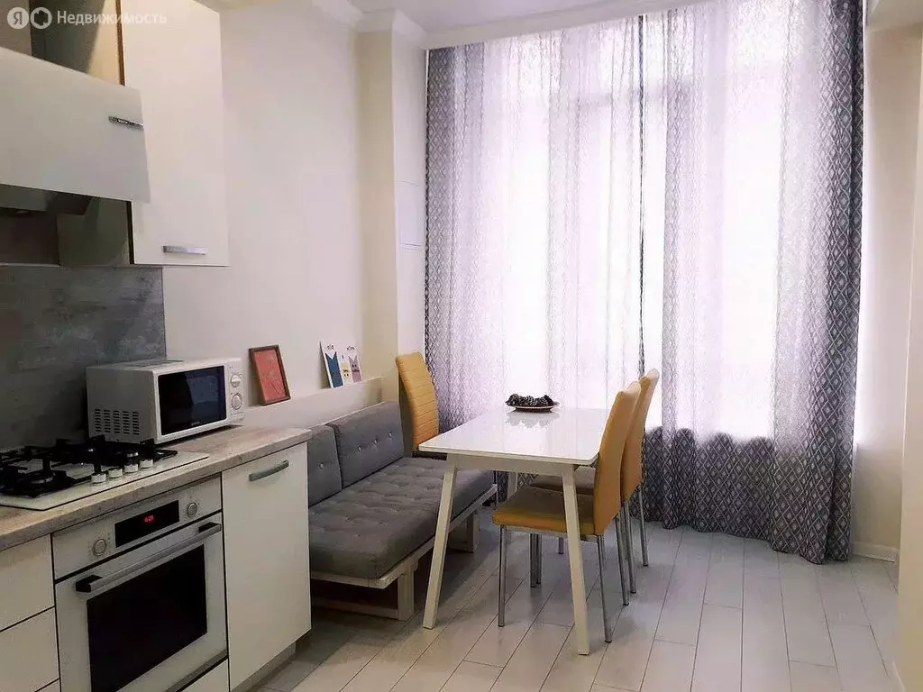 3-комнатная квартира: Геленджик, Курортная улица, 14Бк2 (86.1 м) - Фото 0