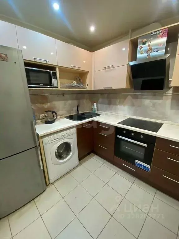 3-к кв. Тюменская область, Тюмень ул. Республики, 182 (58.3 м) - Фото 1