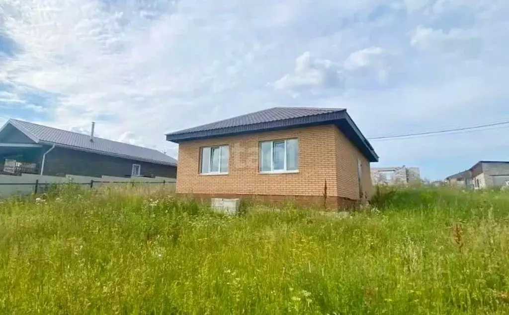 Дом в Удмуртия, Завьяловский район, д. Подшивалово ул. Татарская, 45 ... - Фото 0