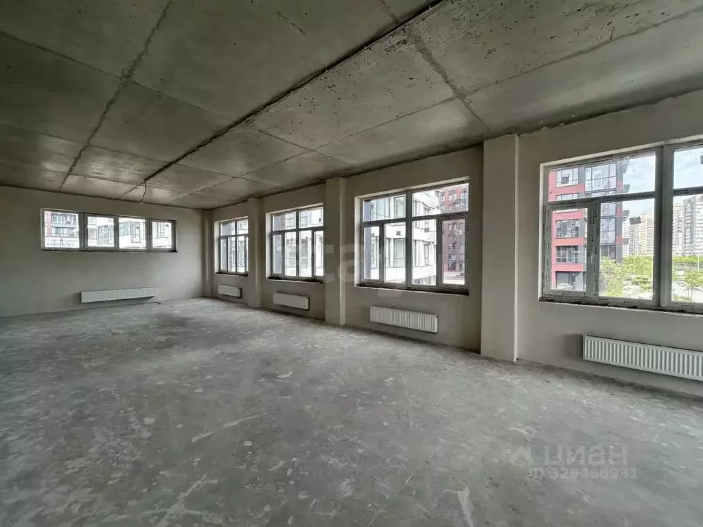 Помещение свободного назначения в Тюменская область, Тюмень ул. ... - Фото 1