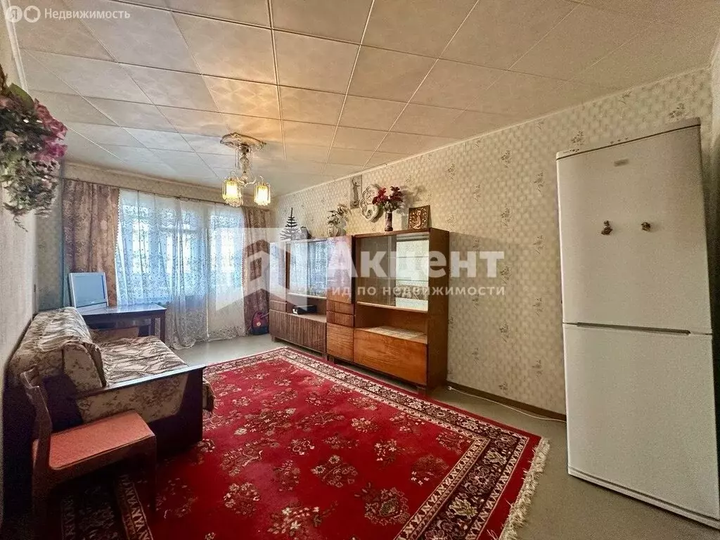 3-комнатная квартира: деревня Богданиха, 8 (62.5 м) - Фото 1