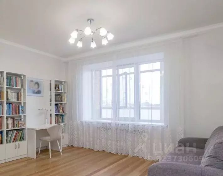 3-к кв. Тюменская область, Тюмень ул. Грибоедова, 2 (109.0 м) - Фото 2