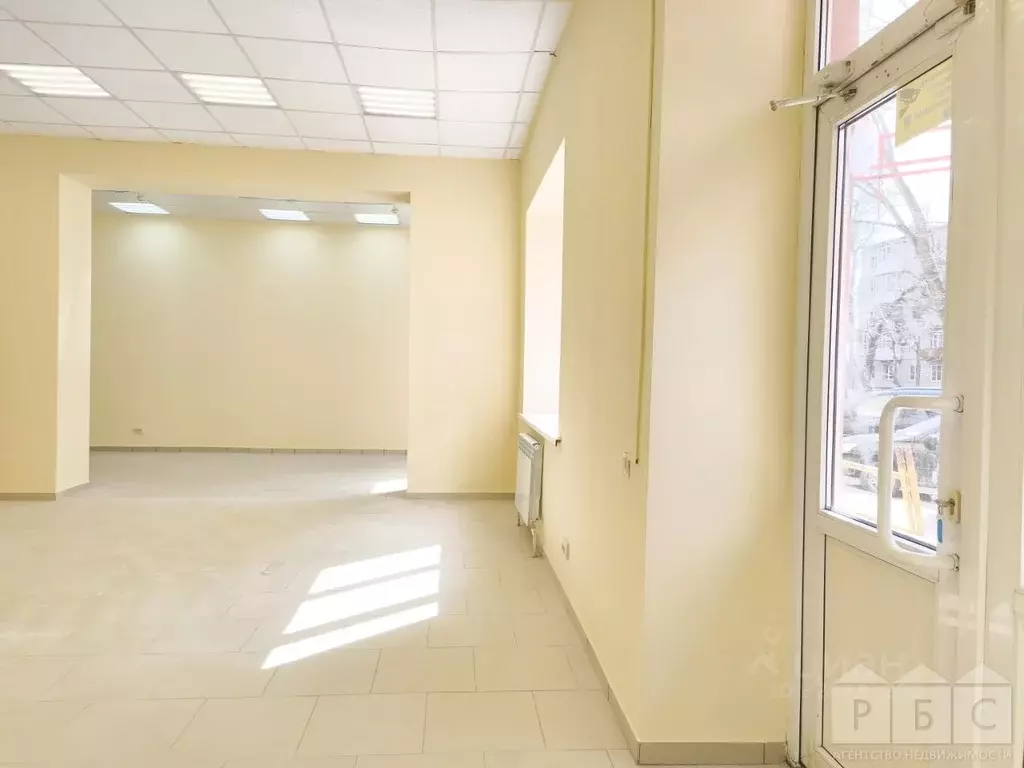 Офис в Саратовская область, Энгельс Петровская ул., 63 (110 м) - Фото 1