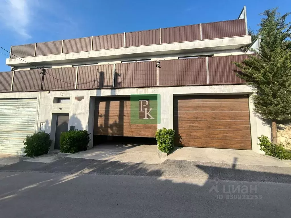 Гараж в Севастополь ул. Коралловая, 92 (110 м) - Фото 1