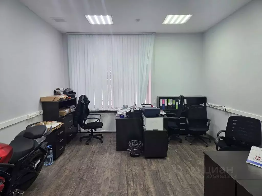 Офис в Удмуртия, Ижевск Пушкинская ул., 268 (25 м) - Фото 1