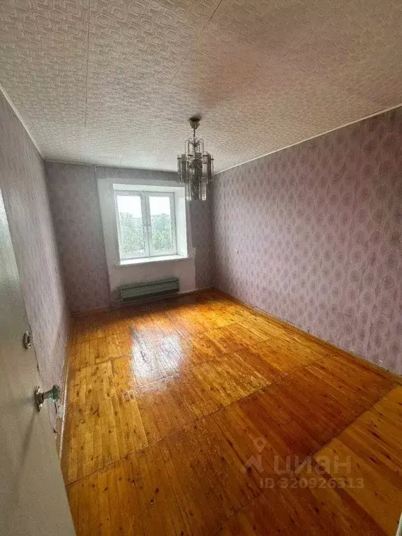 2-к кв. Свердловская область, Екатеринбург ул. Красных Командиров, 32 ... - Фото 0