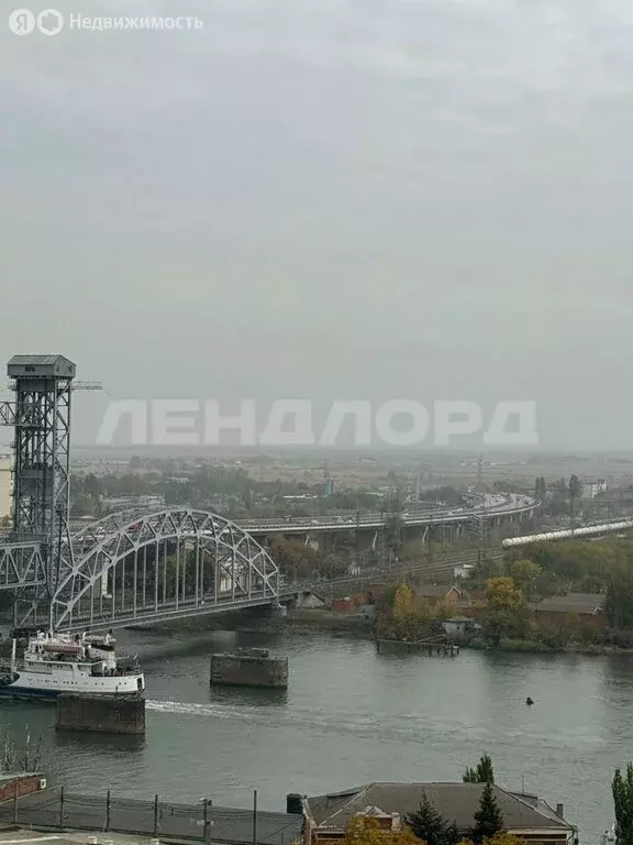 2-комнатная квартира: Ростов-на-Дону, Привокзальная улица, 3 (56 м) - Фото 1