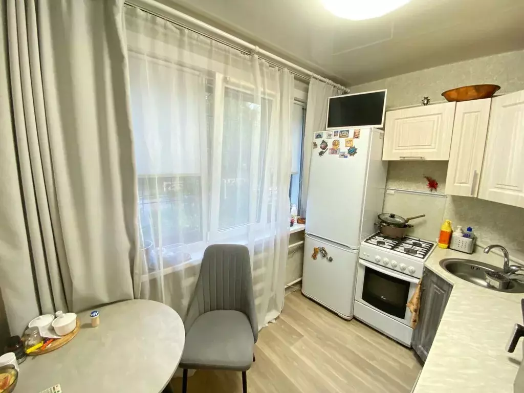 1-к кв. Иркутская область, Ангарск 10-й мкр, 57 (33.0 м) - Фото 1
