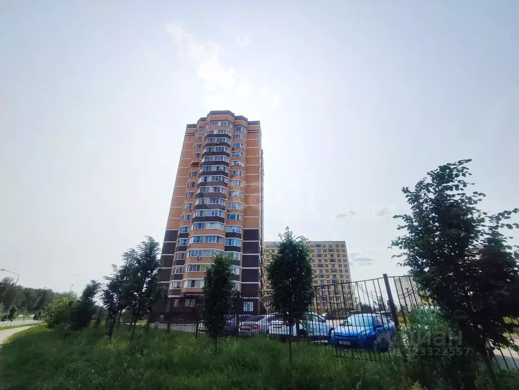 3-к кв. Калужская область, Калуга ул. Фомушина, 13 (83.7 м) - Фото 2