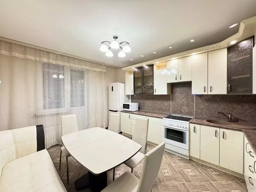 2-к кв. Санкт-Петербург просп. Героев, 18 (70.0 м) - Фото 1