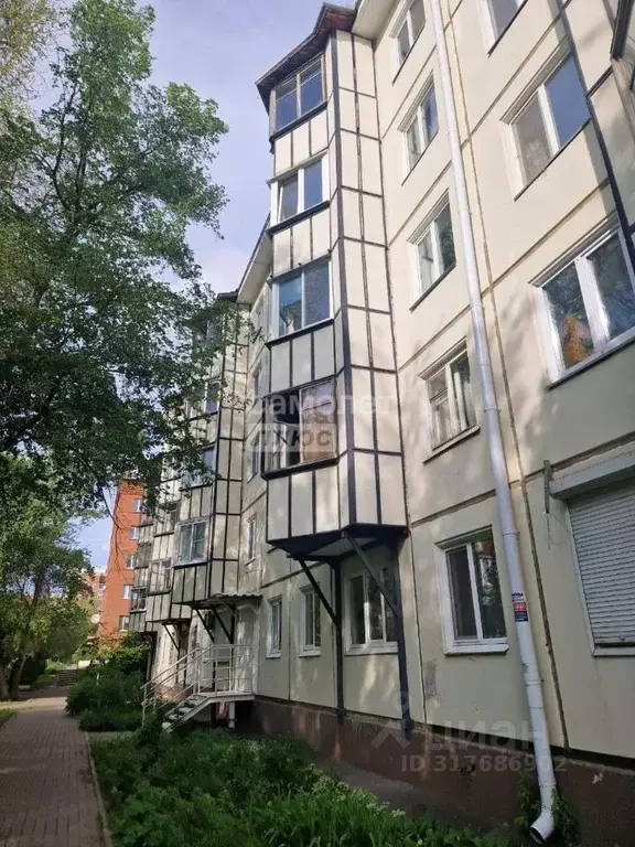 2-к кв. Омская область, Омск просп. Мира, 20 (45.0 м) - Фото 0