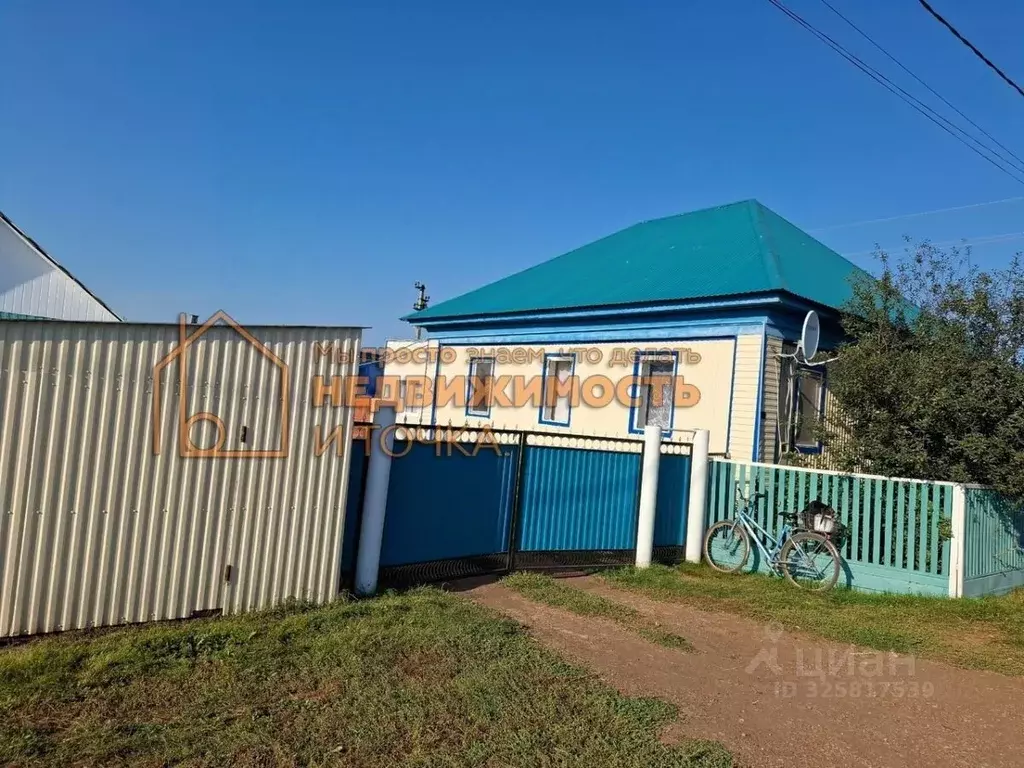 Дом в Башкортостан, Илишевский район, Базитамакский сельсовет, с. ... - Фото 2