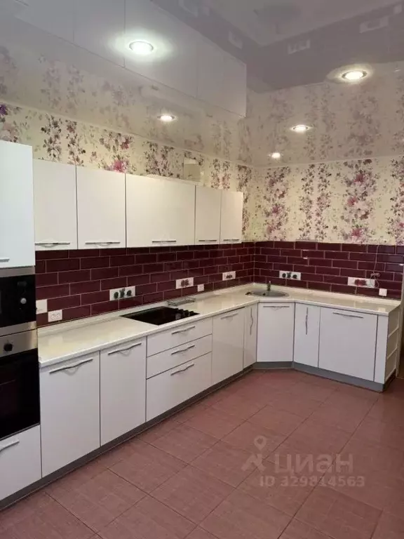 2-к кв. Тульская область, Тула ул. Кирова, 17 (79.3 м) - Фото 1