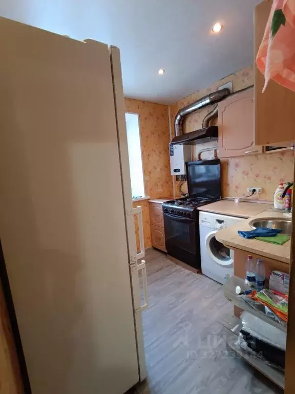 2-к кв. Саратовская область, Саратов ул. 2-я Садовая, 110 (32.0 м) - Фото 2