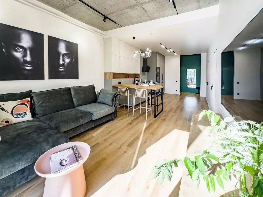 1-к кв. Калининградская область, Калининград Октябрьская ул., 12 (70.0 ... - Фото 1