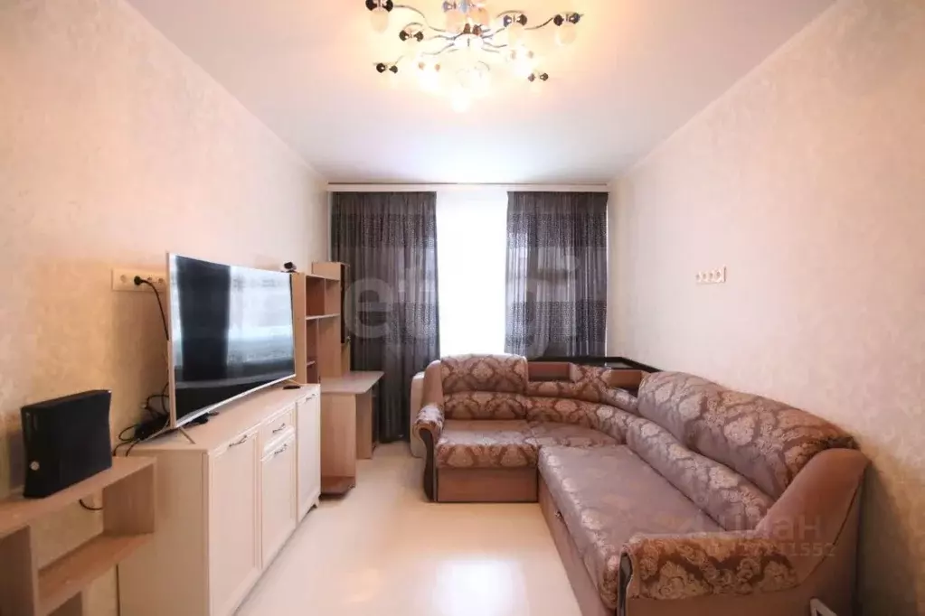 3-к кв. Ямало-Ненецкий АО, Новый Уренгой Надымская ул., 3 (68.3 м) - Фото 1