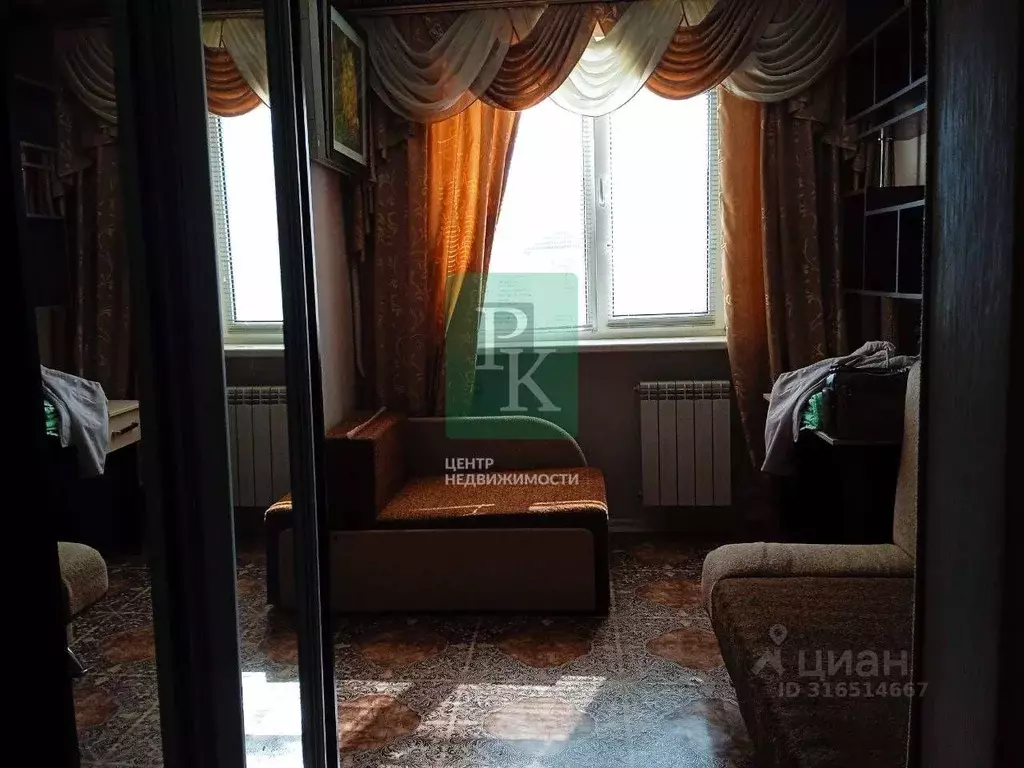 Комната Севастополь ул. Героев Подводников, 6 (8.0 м) - Фото 0