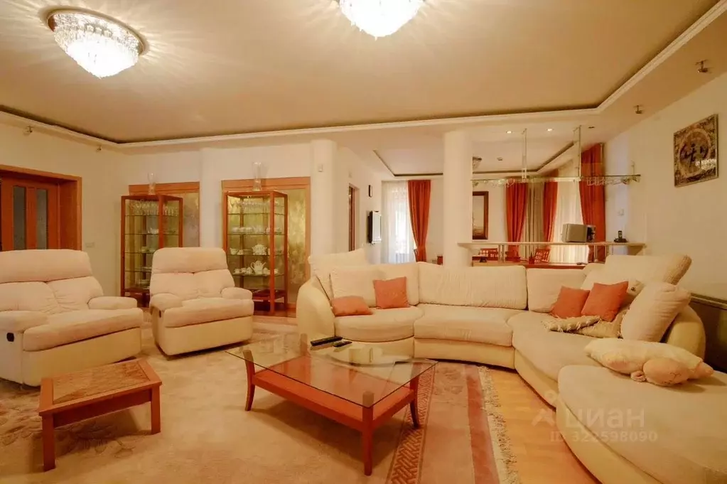 Дом в Краснодарский край, Сочи Курортный просп., 91/11 (570 м) - Фото 1