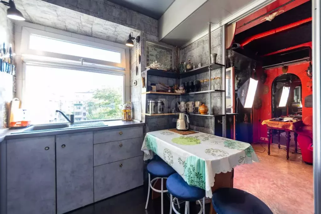 3-к кв. Хабаровский край, Хабаровск Амурский бул., 25 (53.9 м) - Фото 1