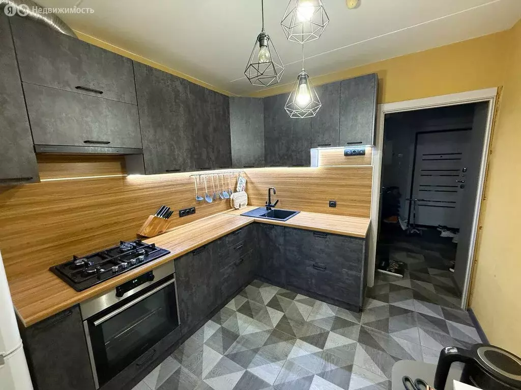 2-комнатная квартира: Фролы, Весенняя улица, 6 (56 м) - Фото 0