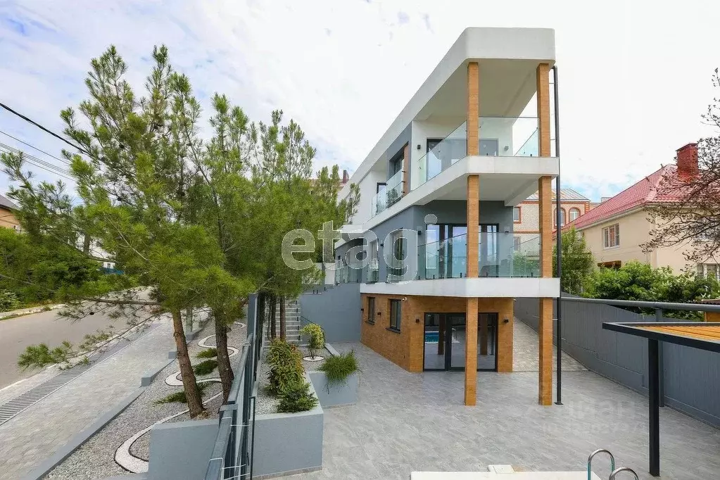 Дом в Краснодарский край, Геленджик  (267 м) - Фото 1