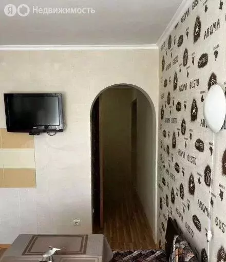 1-комнатная квартира: Тюмень, улица 50 лет Октября, 24к1 (38.5 м) - Фото 2