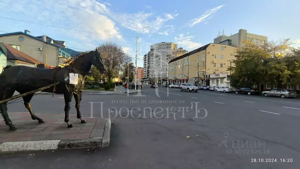 Помещение свободного назначения в Северная Осетия, Владикавказ просп. ... - Фото 1