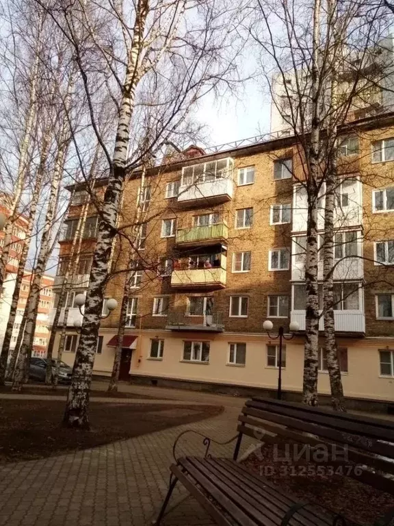 1-к кв. Коми, Сыктывкар Первомайская ул., 60 (40.0 м) - Фото 1