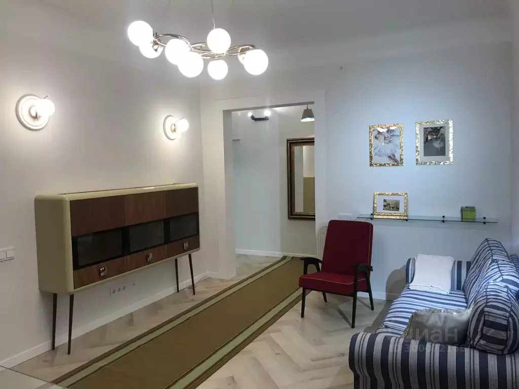 2-к кв. Чувашия, Чебоксары Ленинградская ул., 21 (58.0 м) - Фото 1