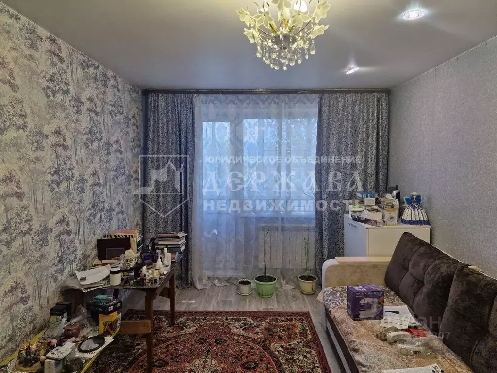 2-к кв. Кемеровская область, Междуреченск Брянская ул., 4 (45.0 м) - Фото 1