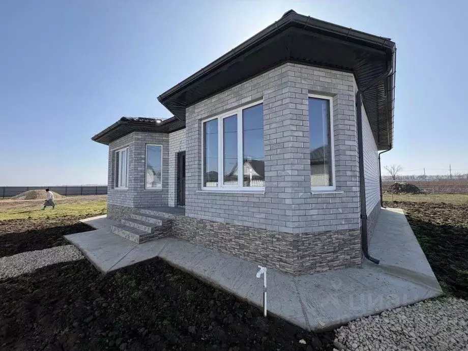 Дом в Краснодарский край, Темрюк пл. Центральная (124 м) - Фото 2