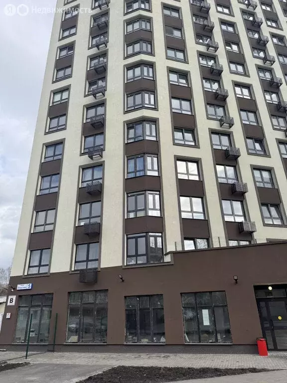 Квартира-студия: Екатеринбург, жилой район Вторчермет, улица ... - Фото 2