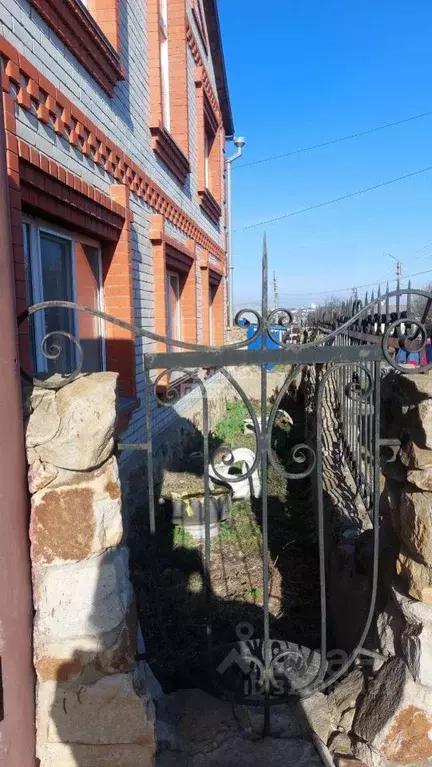Дом в Курская область, Курск ул. Новая Масловка, 24 (200 м) - Фото 2