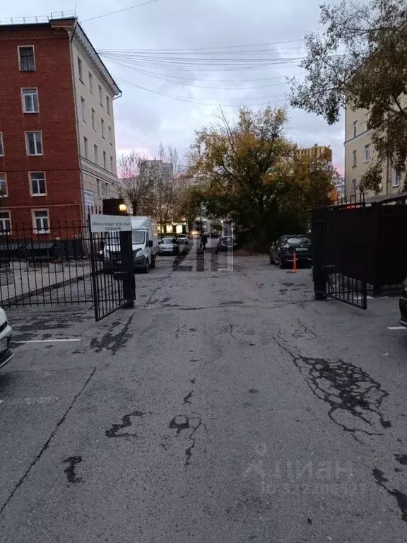 Гараж в Свердловская область, Екатеринбург просп. Космонавтов, 46А (16 ... - Фото 2