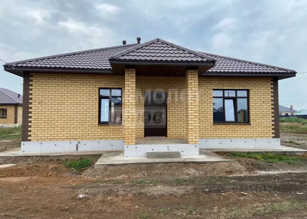 Дом в Оренбургская область, Соль-Илецк ул. Рычковская (92 м) - Фото 0