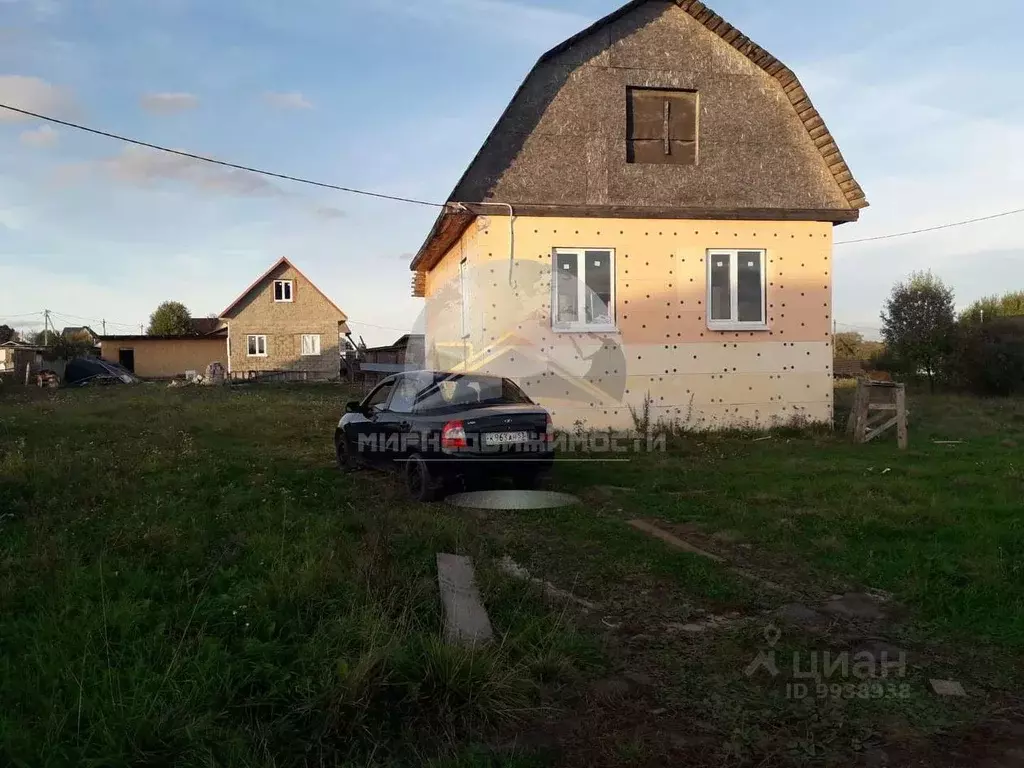 Дом в Новгородская область, Новгородский район, Трубичинское с/пос, д. ... - Фото 0