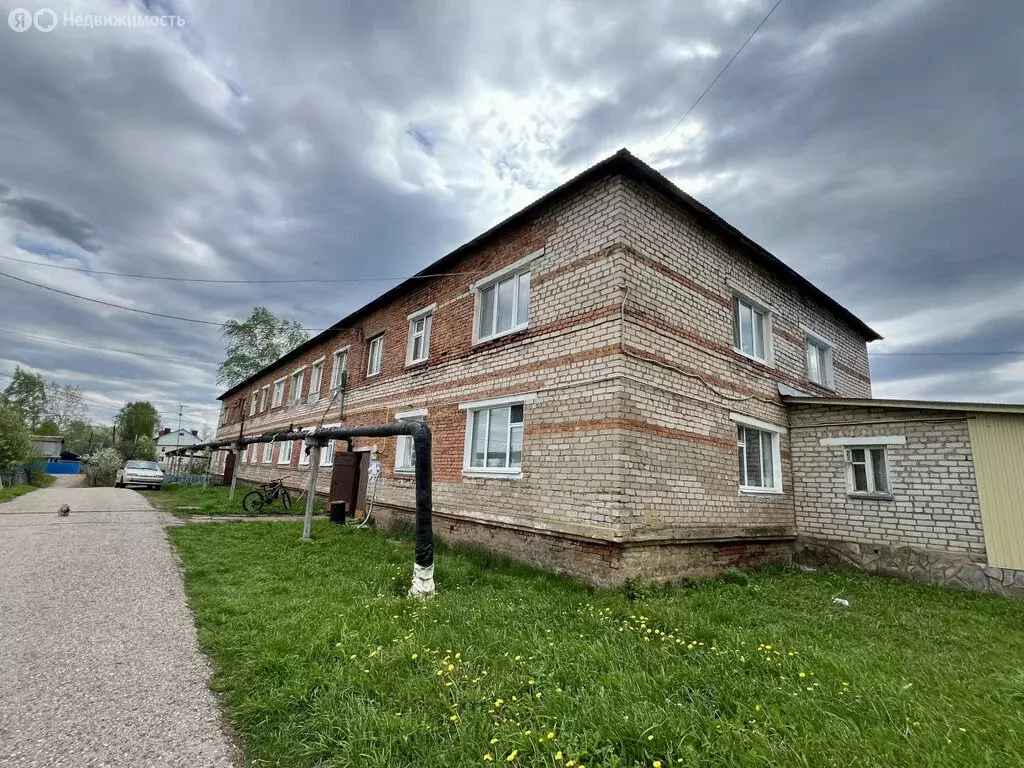 3-комнатная квартира: село Толбазы, улица Ленина, 159 (55.2 м) - Фото 1