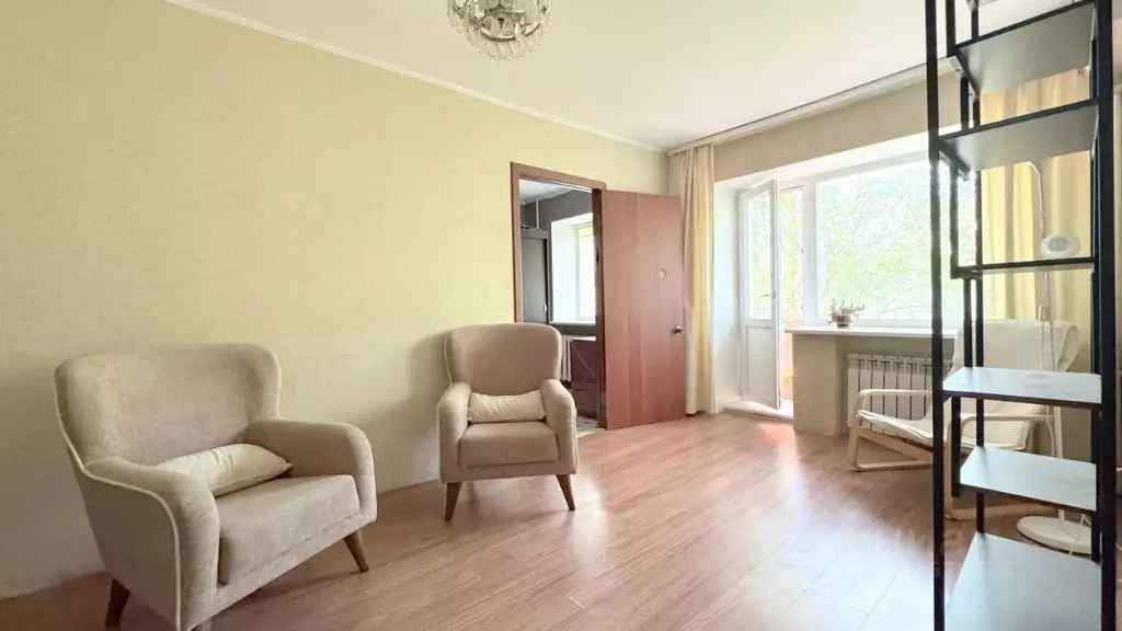 3-к кв. Омская область, Омск ул. Масленникова, 241 (41.0 м) - Фото 2