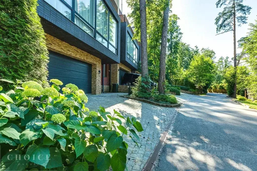 Таунхаус в Московская область, Одинцовский городской округ, д. Жуковка ... - Фото 1