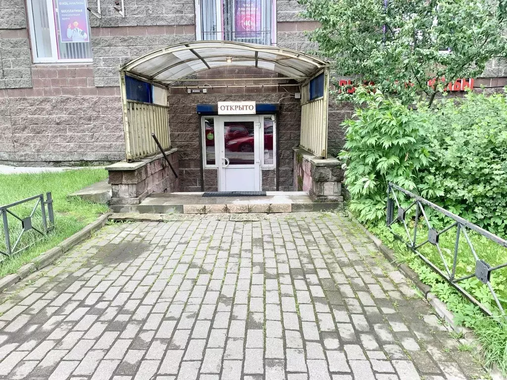 Торговая площадь в Санкт-Петербург аллея Поликарпова, 2 (40 м) - Фото 0