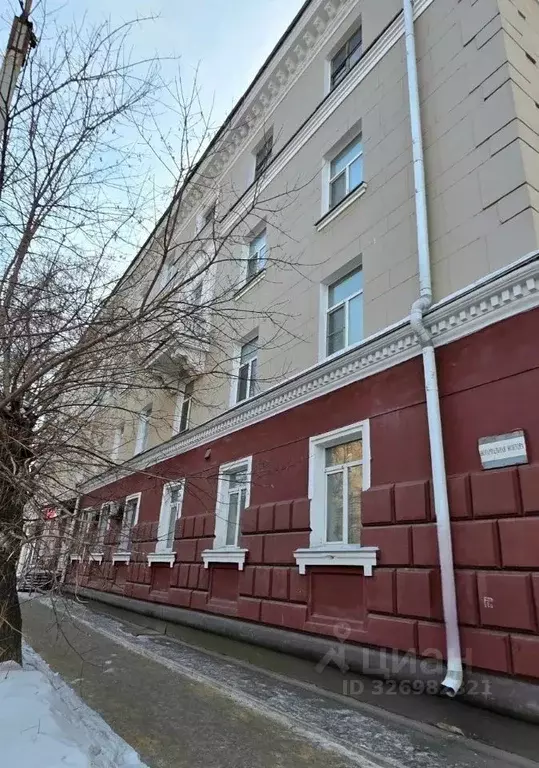 3-к кв. Омская область, Омск ул. 10 лет Октября, 191 (68.0 м) - Фото 1