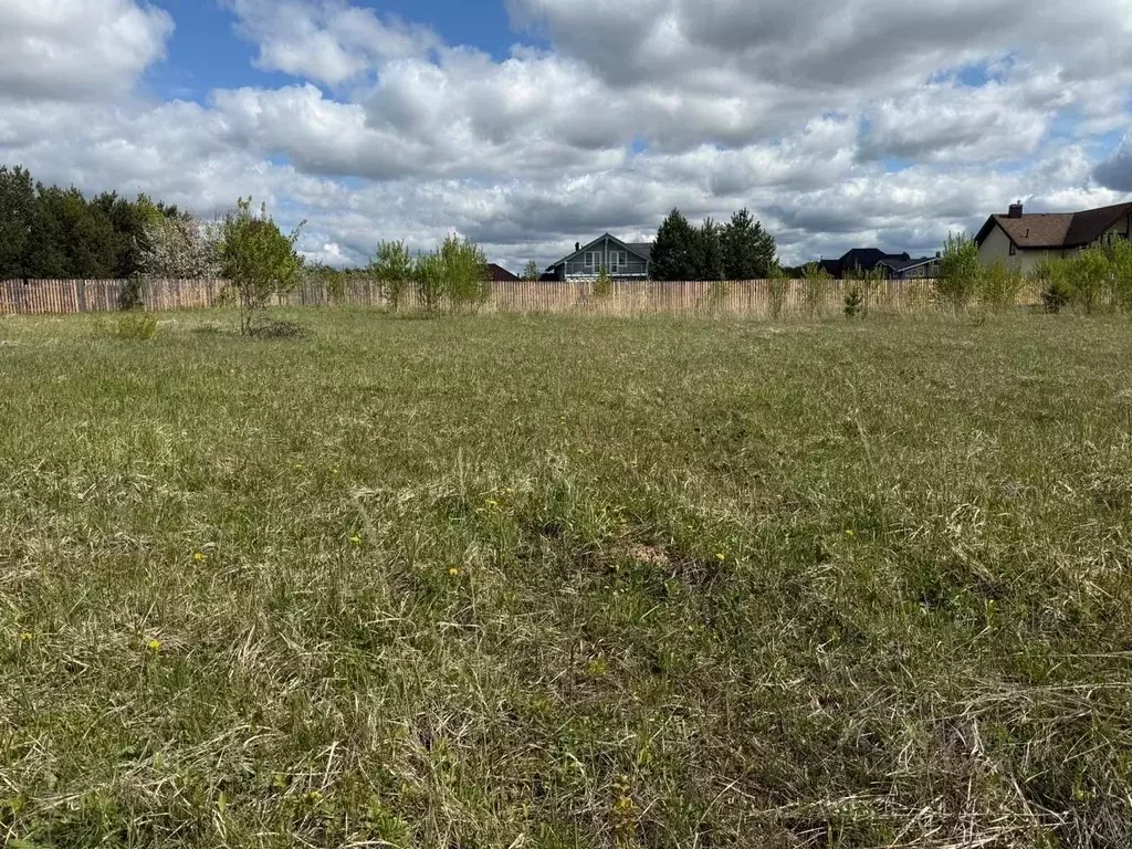 Участок в Калужская область, Совхоз Боровский с/пос, д. Комлево, ... - Фото 1