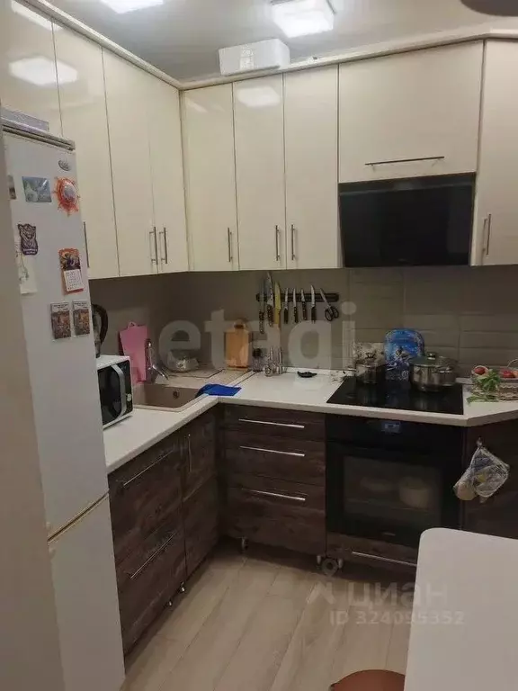 Студия Белгородская область, Белгород ул. Семейная, 23 (26.8 м) - Фото 1