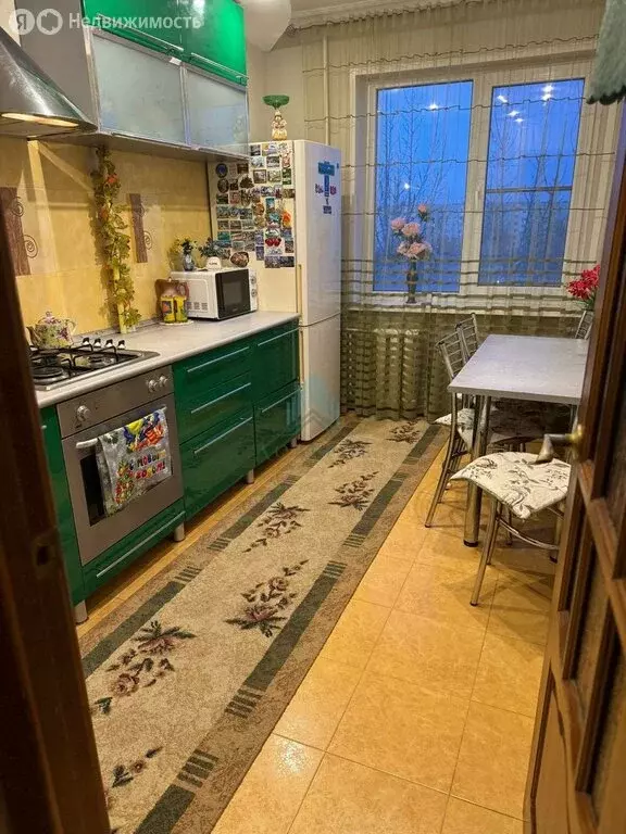 3-комнатная квартира: Астрахань, Звёздная улица, 47к1 (64 м) - Фото 1