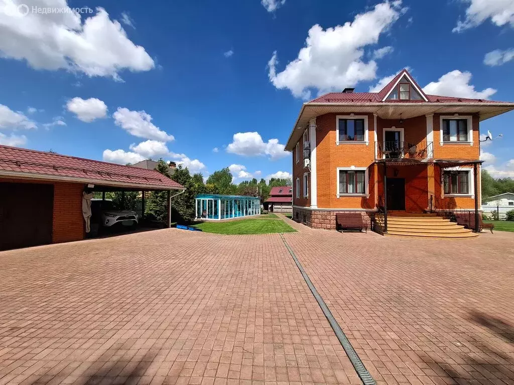 Дом в деревня Исаково, 3-я Заречная улица, 2 (300 м) - Фото 1
