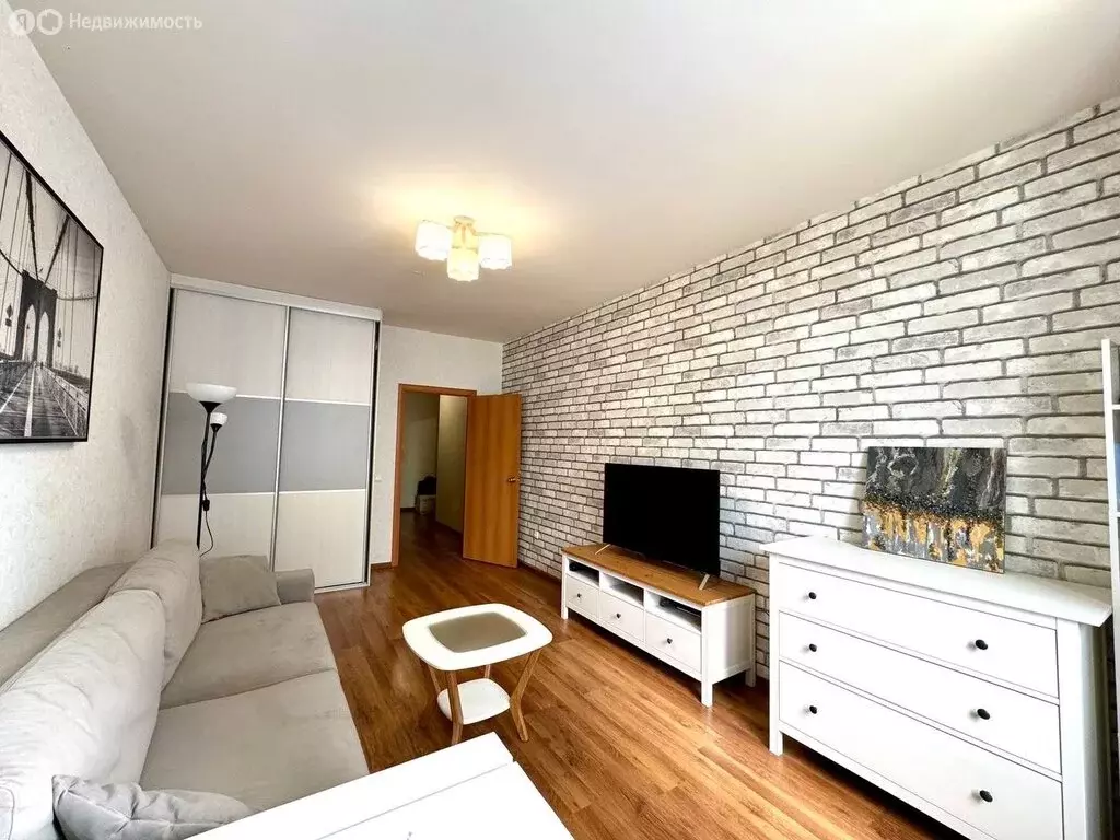 1-комнатная квартира: Пермь, улица Грибоедова, 74 (45.8 м) - Фото 1